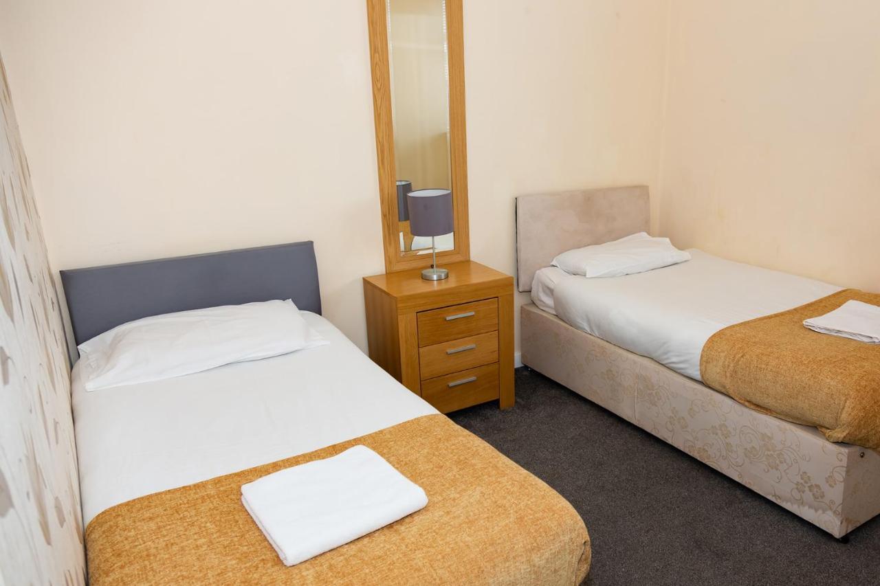 Sea Road Roker Apartment Съндърланд Екстериор снимка