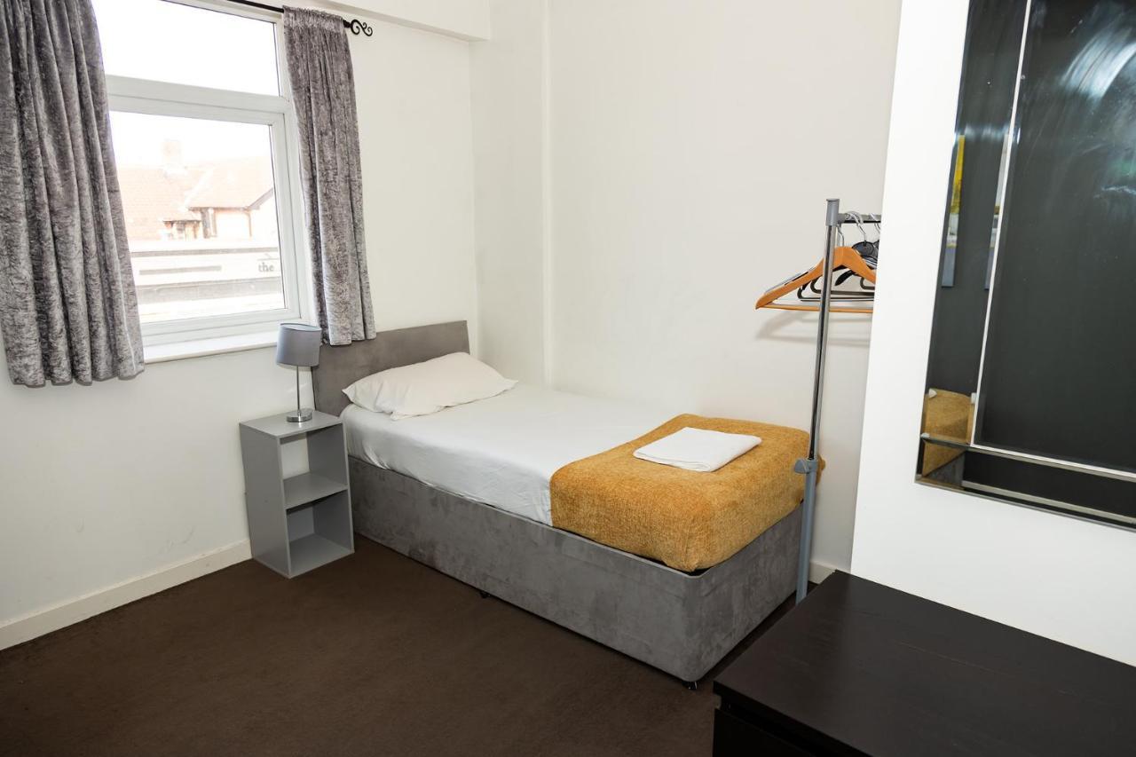 Sea Road Roker Apartment Съндърланд Екстериор снимка
