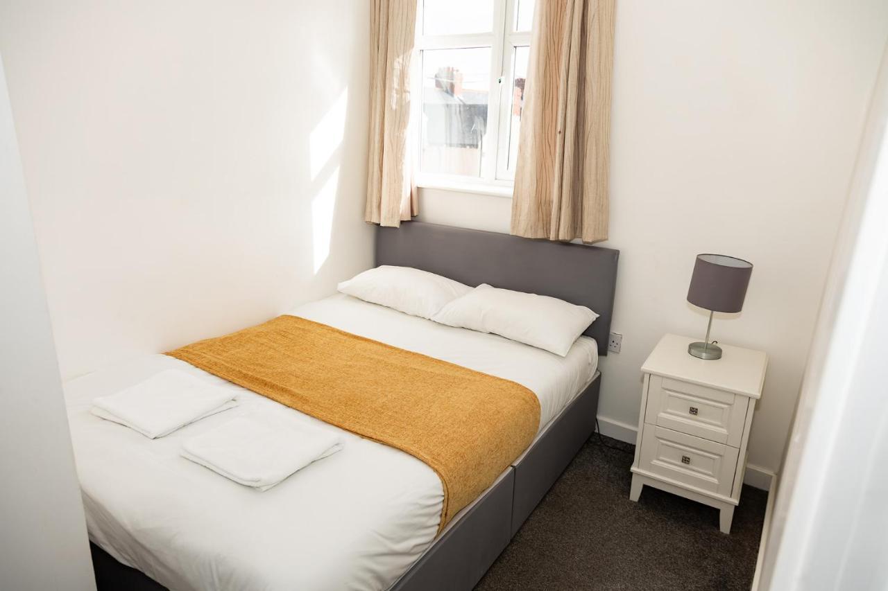 Sea Road Roker Apartment Съндърланд Екстериор снимка