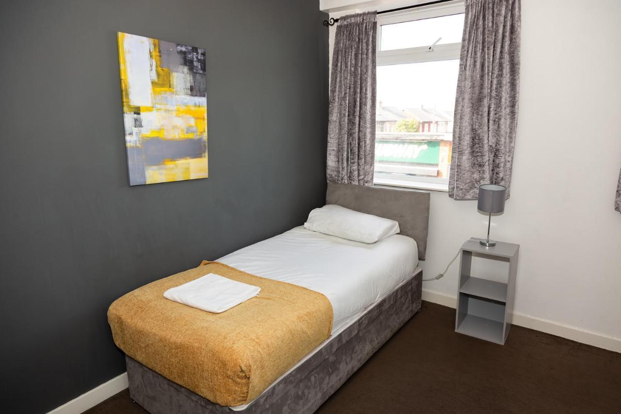 Sea Road Roker Apartment Съндърланд Екстериор снимка